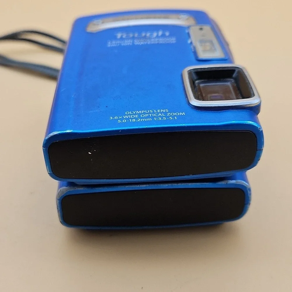 Lot Of 2 Olympus Tough TG-320 Waterproof Digital Camera UNTESTED AS IS FOR PARTS